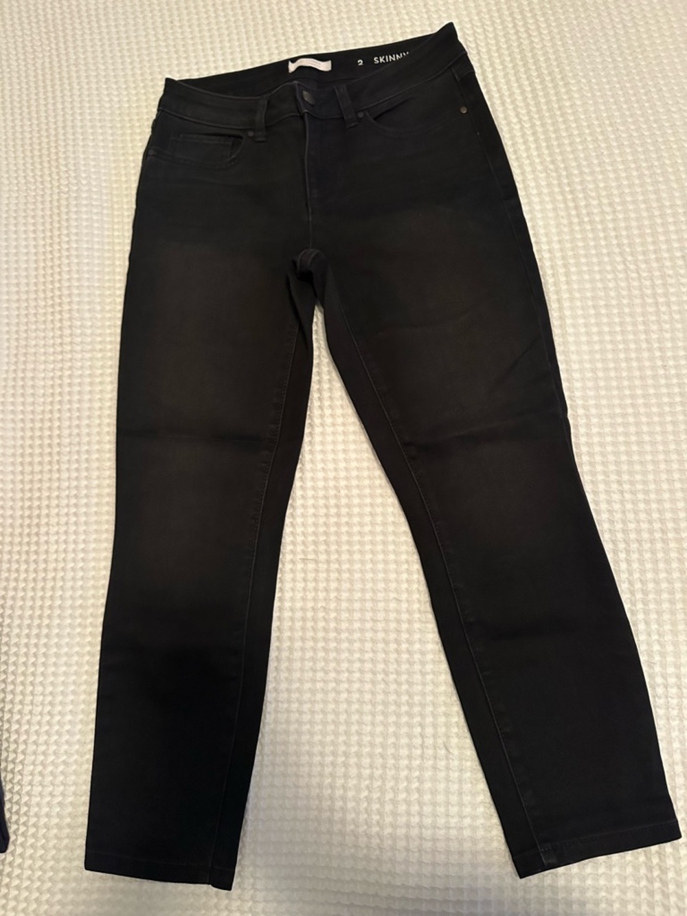 LC Lauren Conrad Black Denim Skinny Capris 2